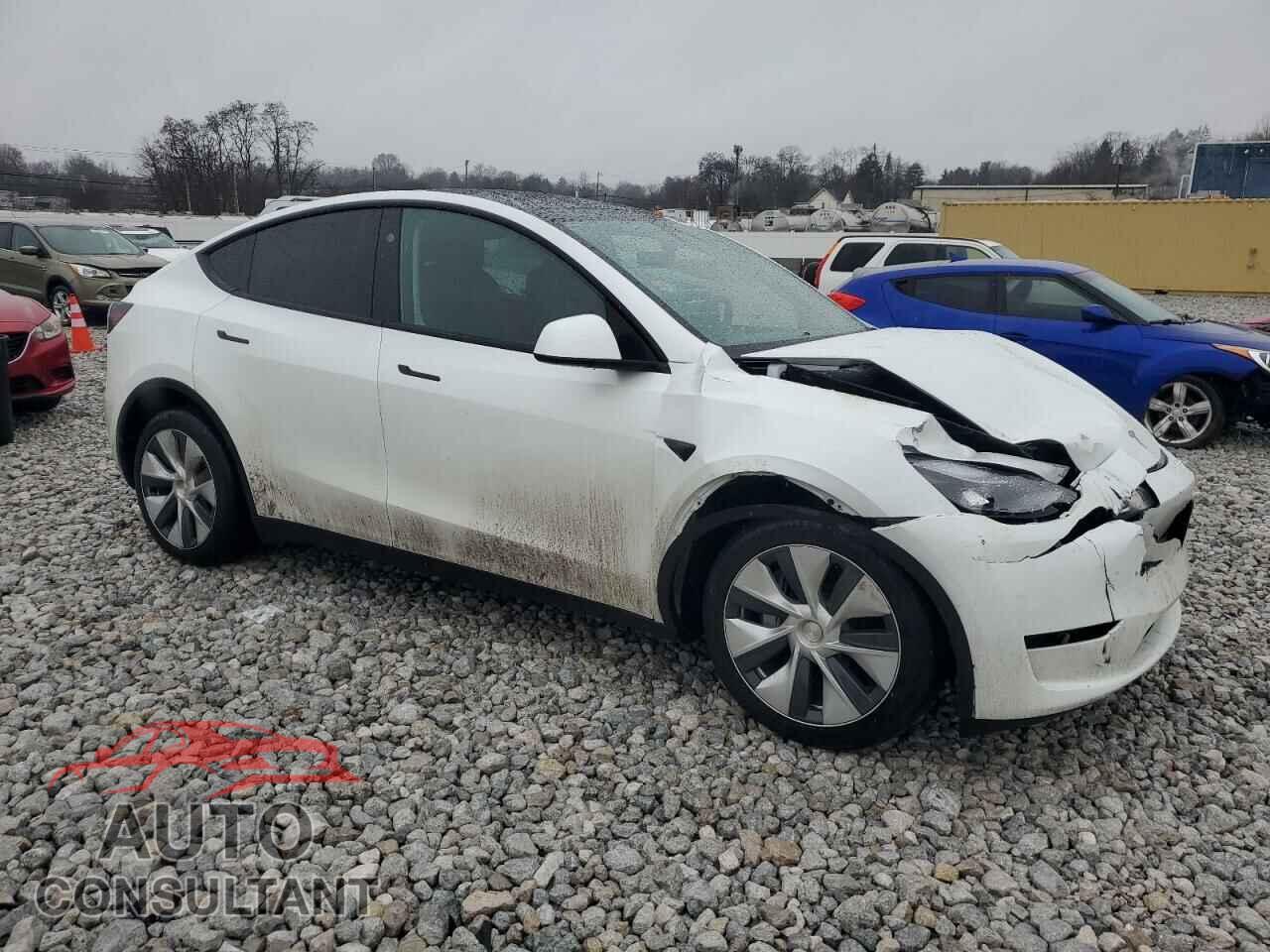 TESLA MODEL Y 2023 - 7SAYGDEE8PF805348
