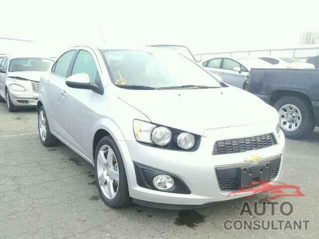 CHEVROLET SONIC 2016 - 1G1JE5SB9G4146099