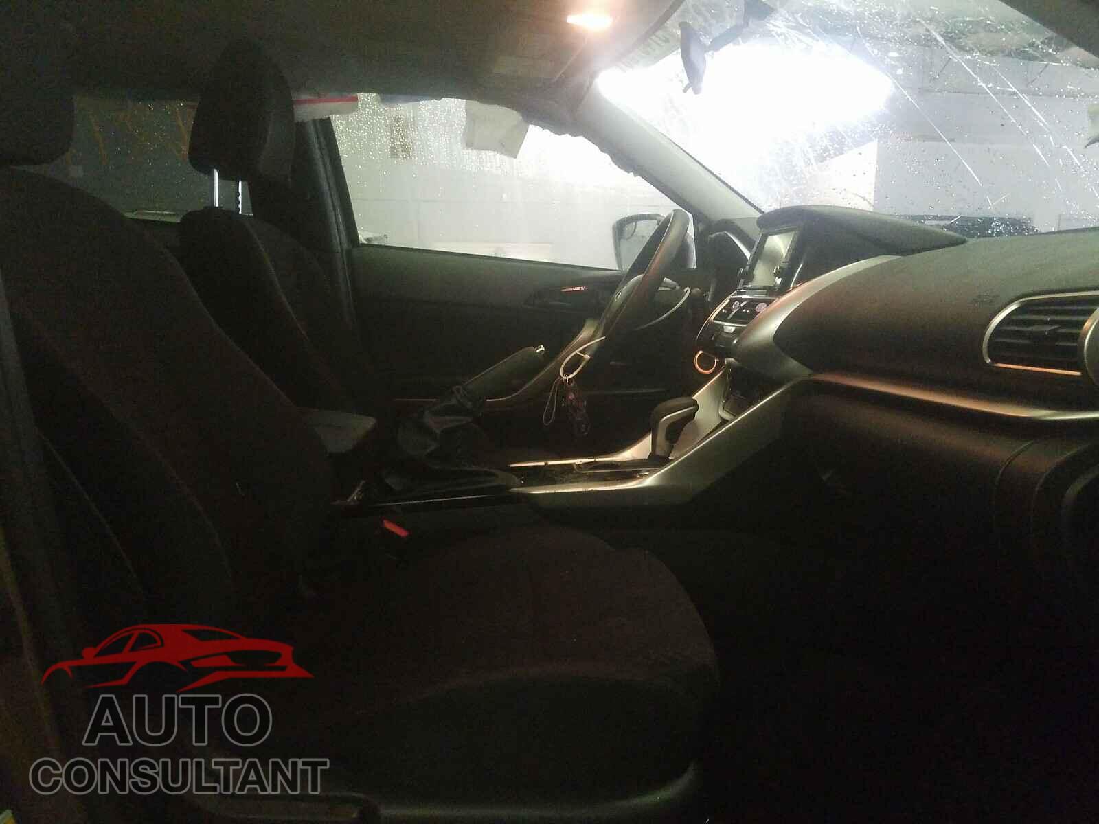 MITSUBISHI ECLIPSE 2019 - JA4AT3AA2KZ030811