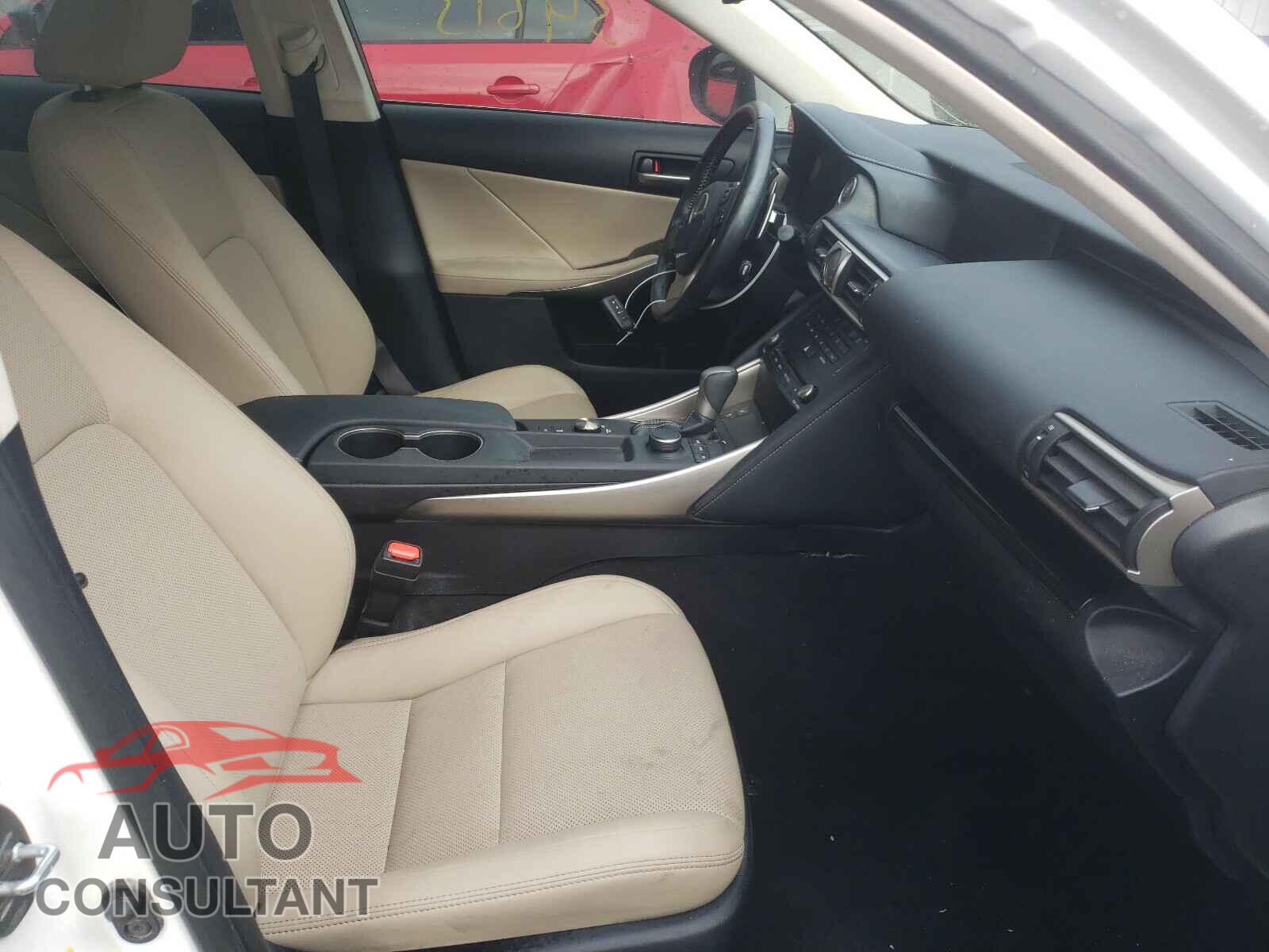 LEXUS IS 2017 - JTHBA1D23H5045499