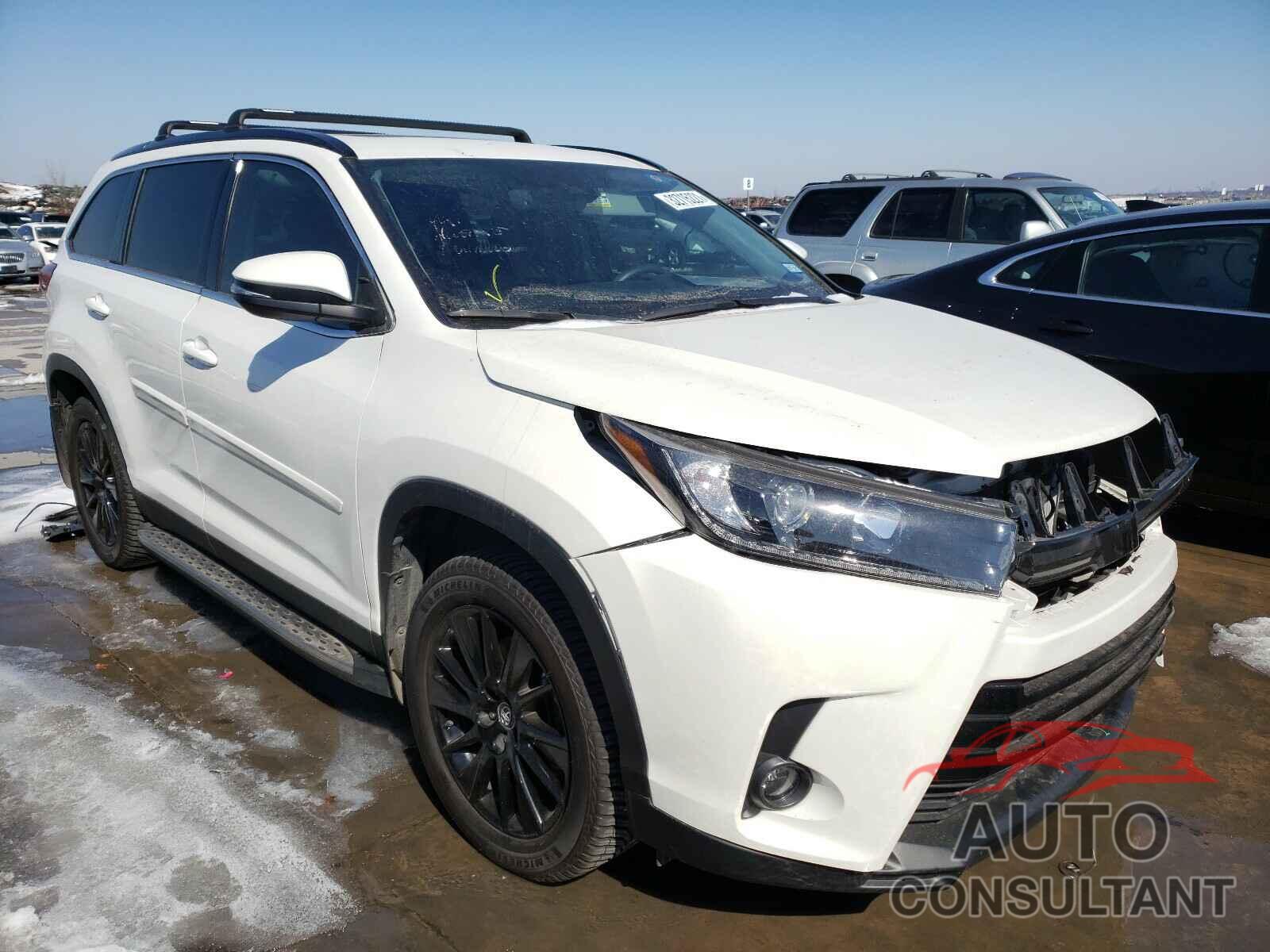 TOYOTA HIGHLANDER 2019 - 5TDKZRFH0KS568023