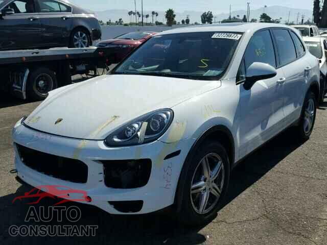 PORSCHE CAYENNE 2016 - WP1AA2A29GLA00681