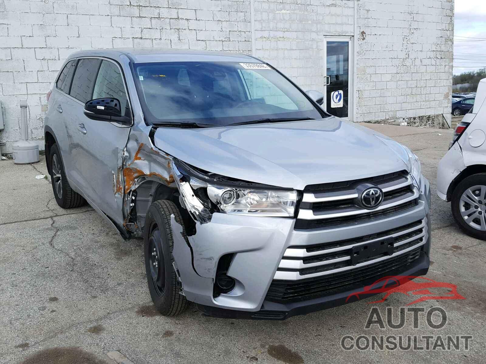 TOYOTA HIGHLANDER 2018 - 5TDBZRFH0JS819475