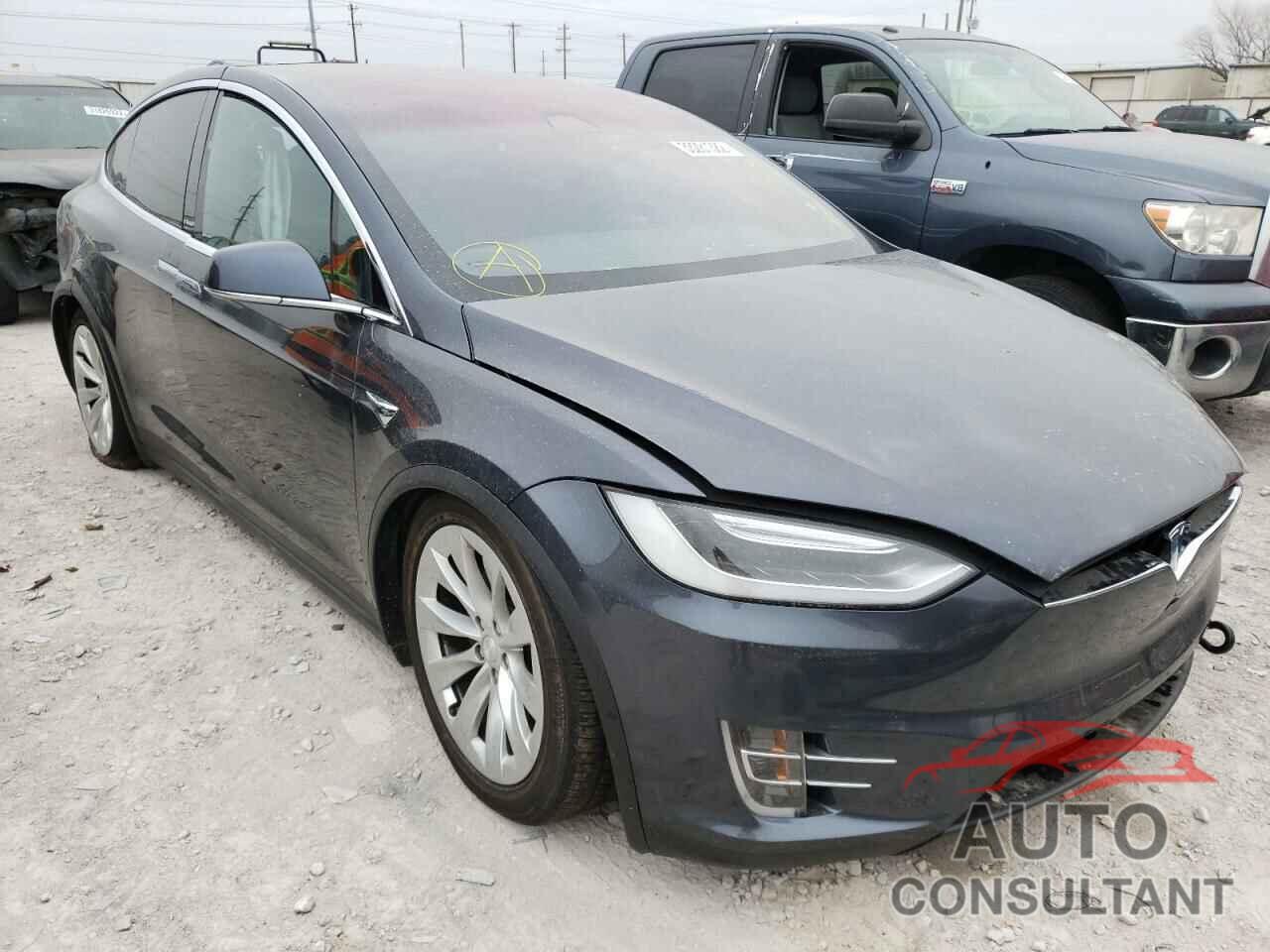 TESLA MODEL X 2016 - 5YJXCAE25GF030323