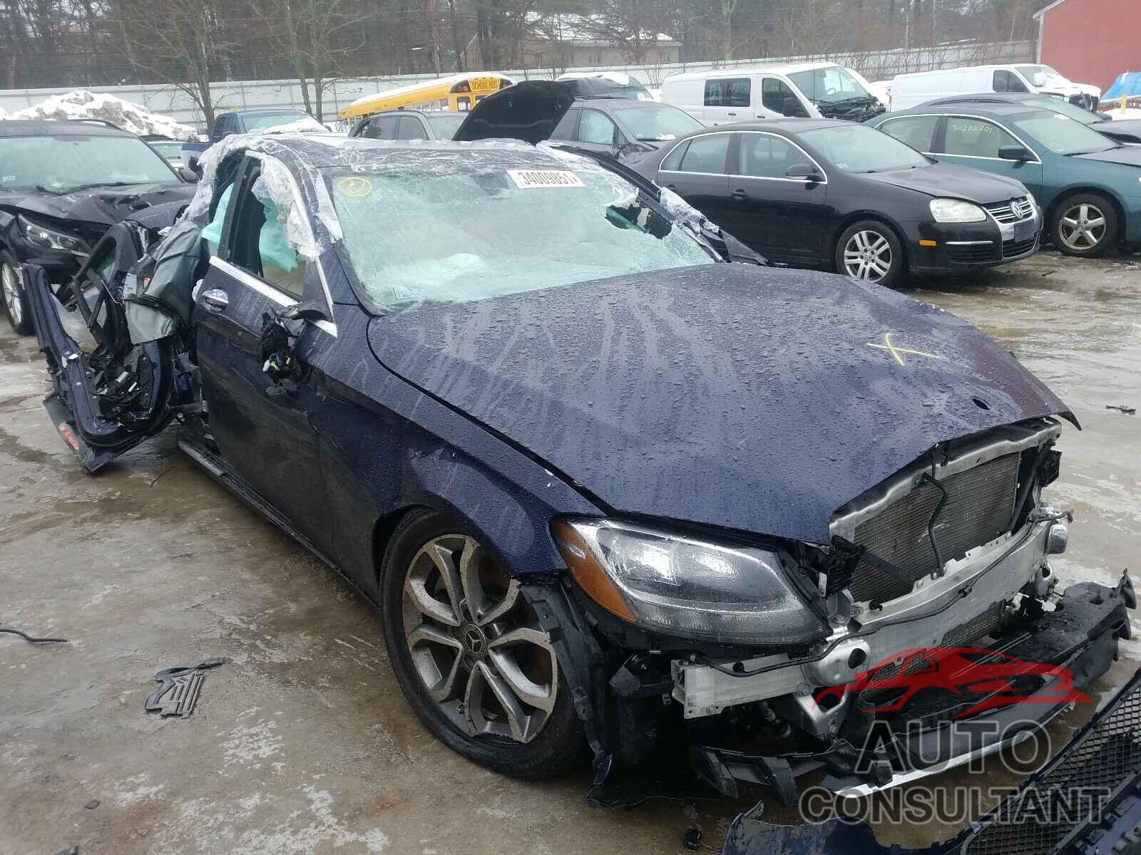 MERCEDES-BENZ C-CLASS 2018 - 55SWF4KB9JU243676