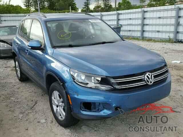 VOLKSWAGEN TIGUAN 2017 - WVGAV7AX2HK035077