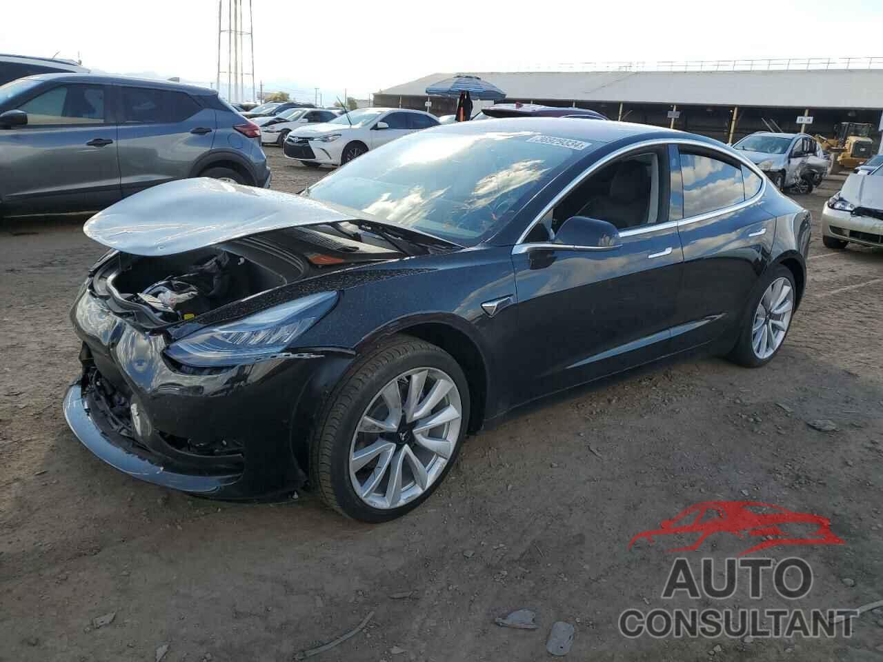 TESLA MODEL 3 2018 - 5YJ3E1EA4JF010720