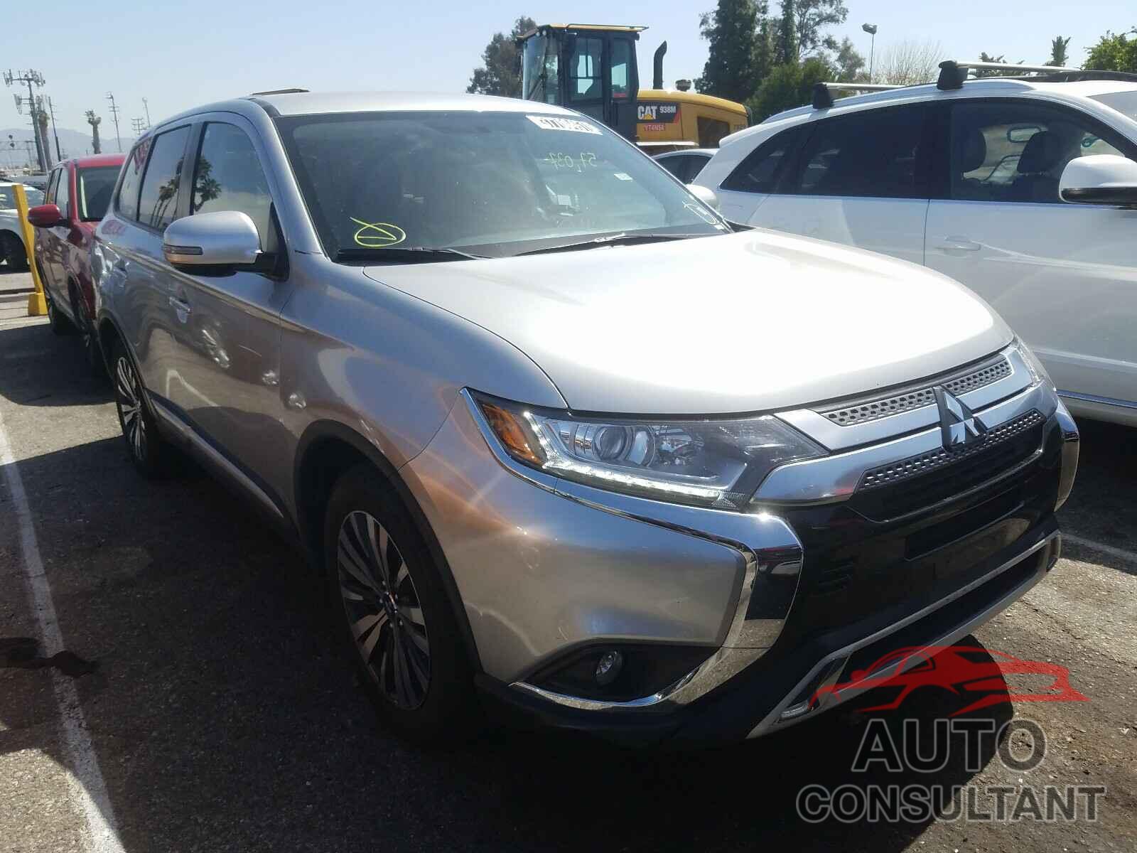 MITSUBISHI OUTLANDER 2019 - JA4AD3A38KZ034456