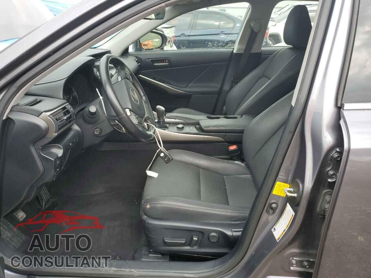 LEXUS IS 2019 - JTHBA1D29K5094200