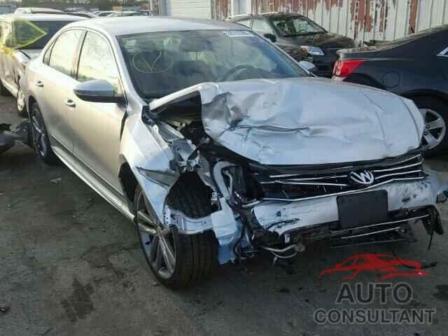 VOLKSWAGEN PASSAT 2016 - 1VWAT7A32GC045640