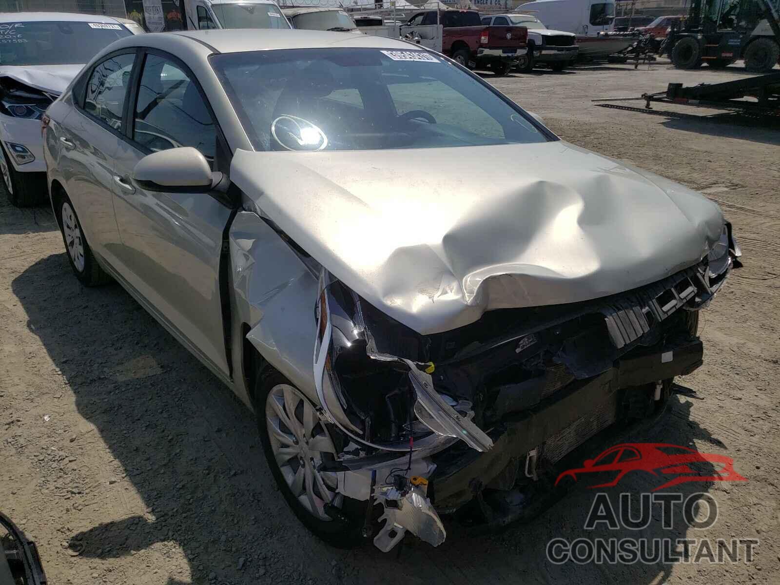 HYUNDAI ACCENT 2018 - 3KPC24A33JE016077