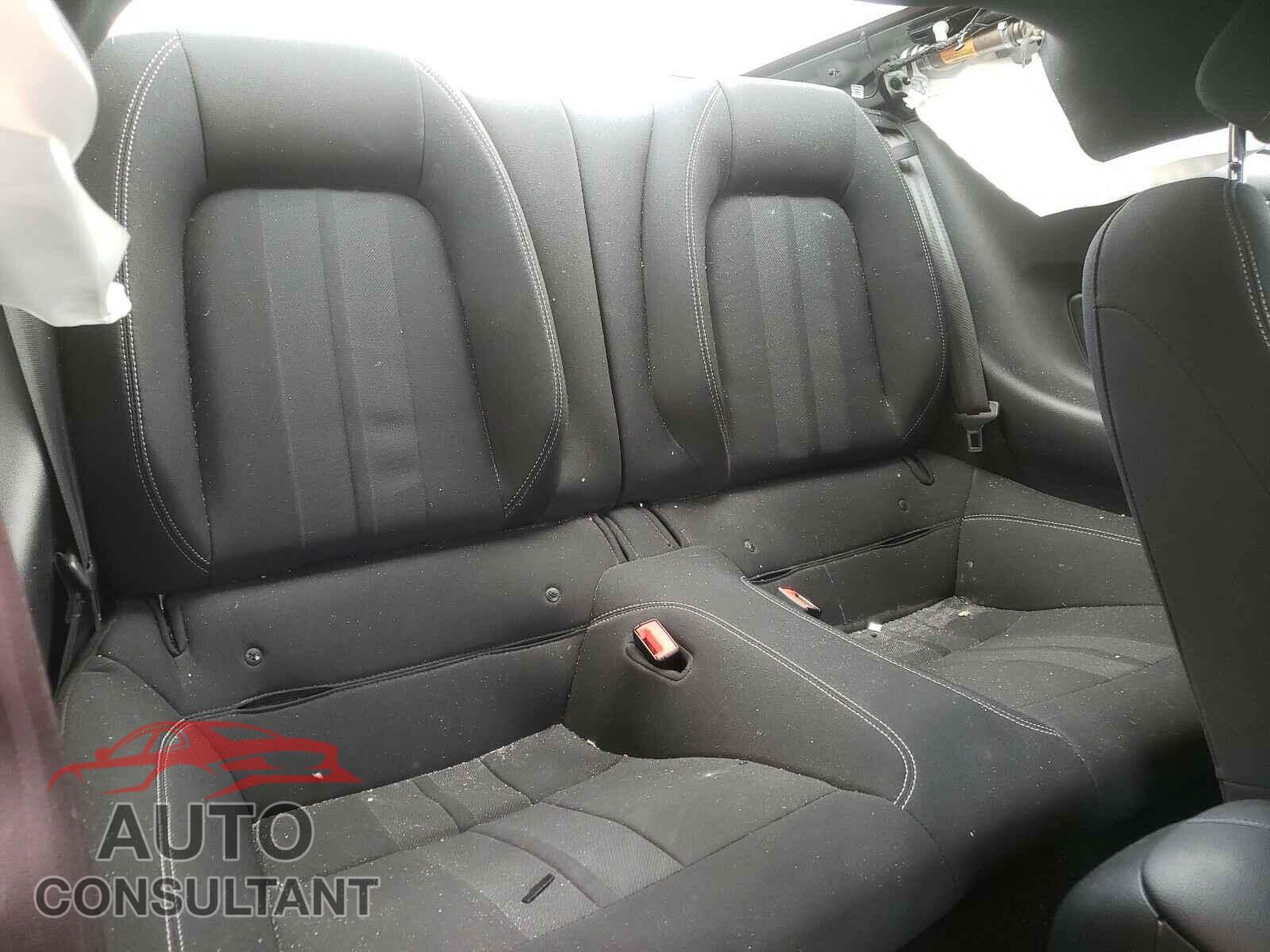 FORD MUSTANG 2018 - 1FA6P8TH3J5114400