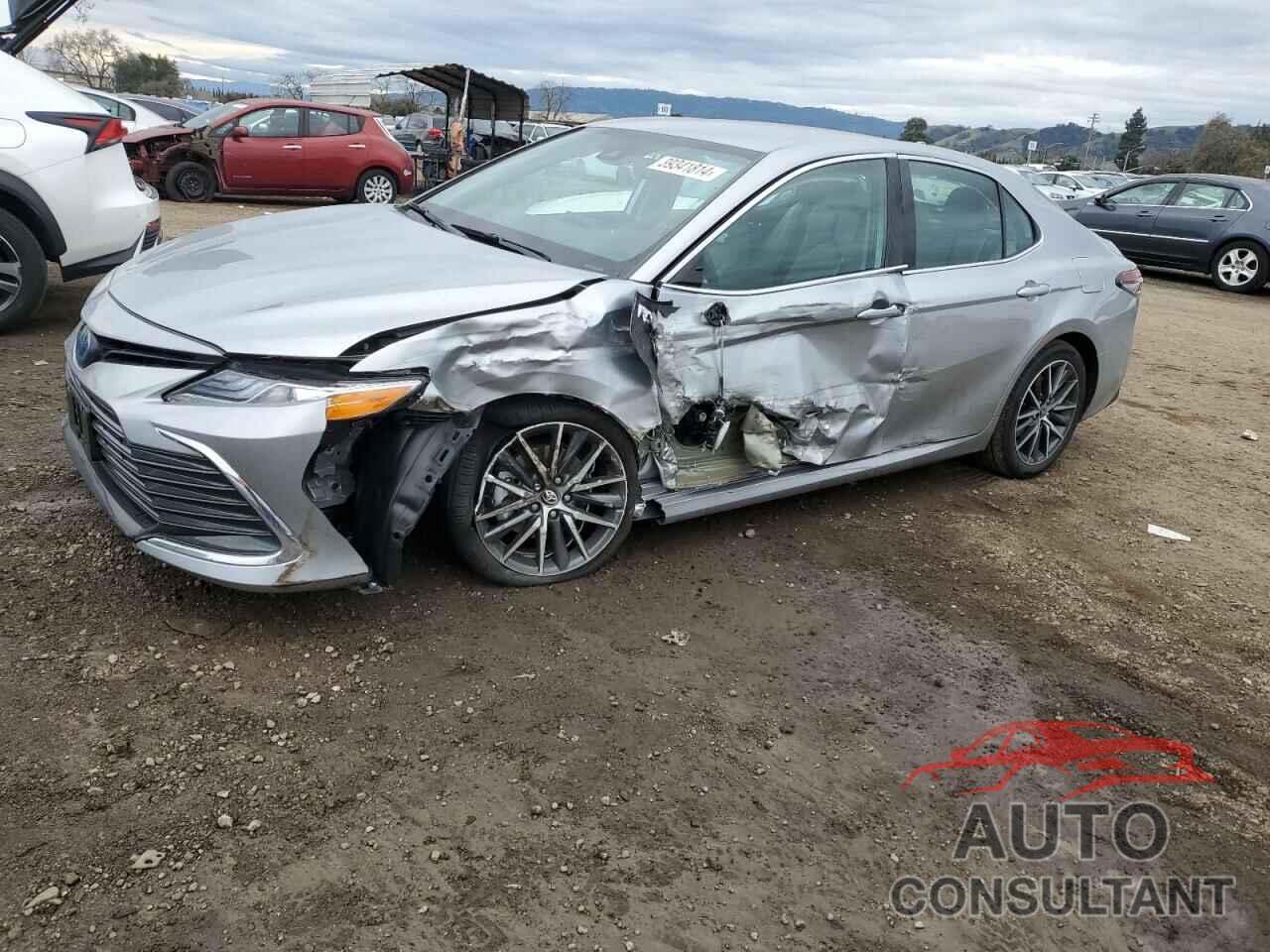 TOYOTA CAMRY 2022 - 4T1F31AK2NU597395