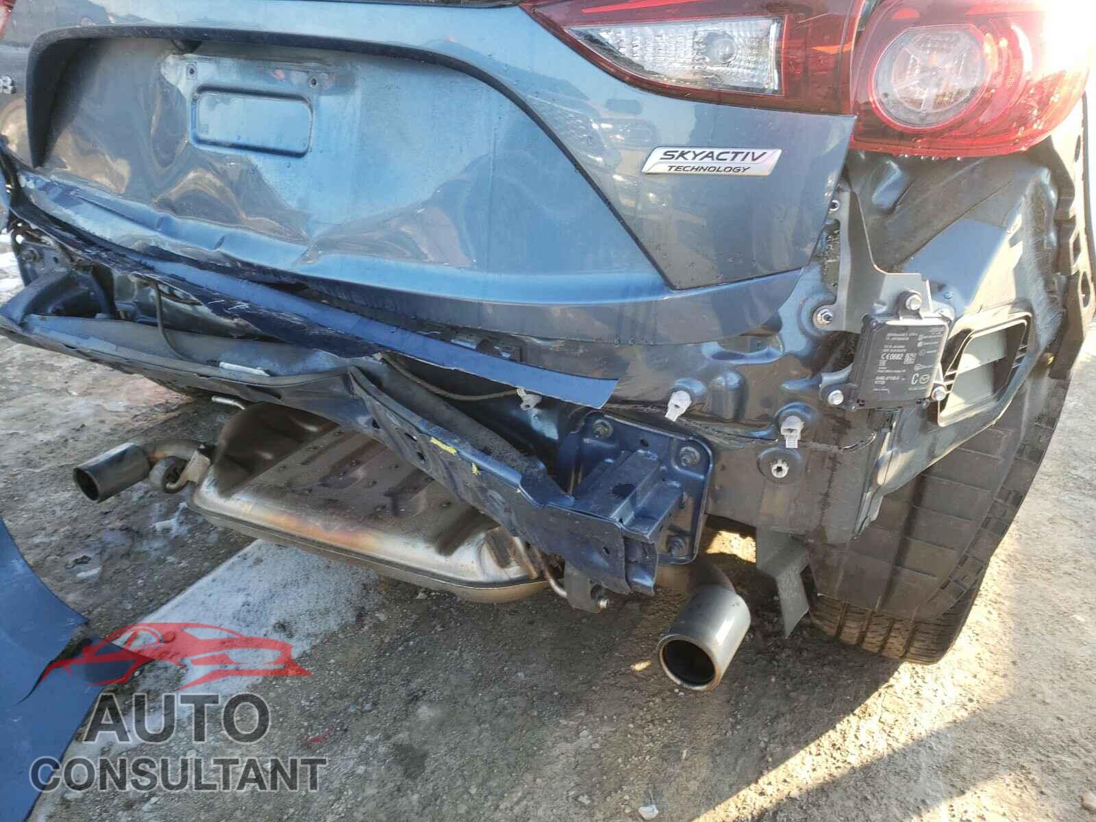 MAZDA 3 2017 - 3MZBN1L39HM140348