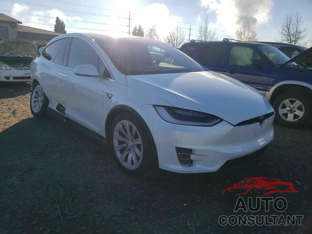 TESLA MODEL X 2018 - 5YJXCBE20JF141164