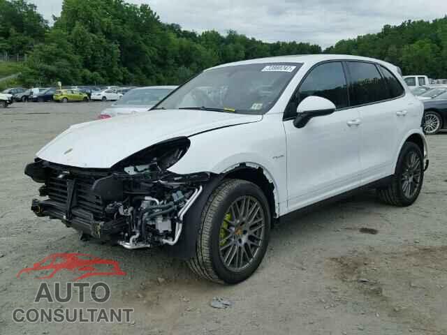 PORSCHE CAYENNE 2017 - WP1AE2A25HLA73553