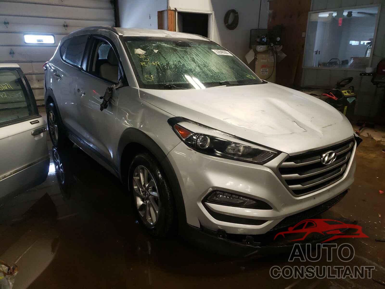 HYUNDAI TUCSON 2018 - KM8J33A48JU709571