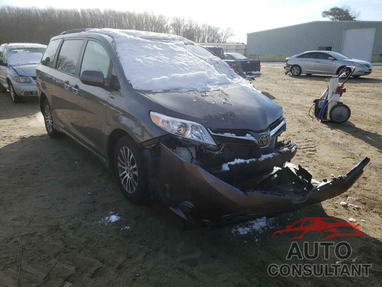 TOYOTA SIENNA 2019 - 5TDYZ3DC0KS975161