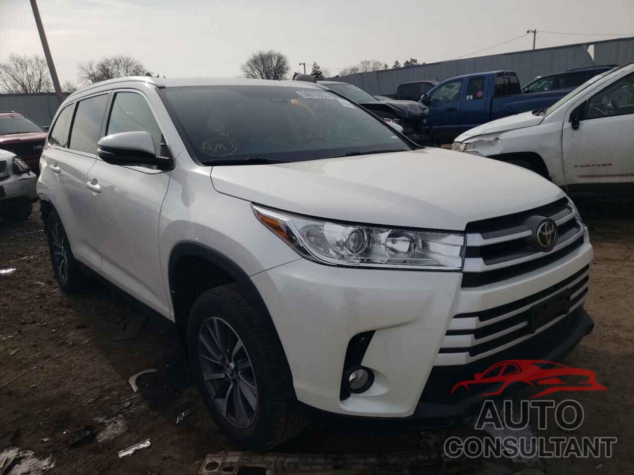 TOYOTA HIGHLANDER 2019 - 5TDJZRFH7KS592251