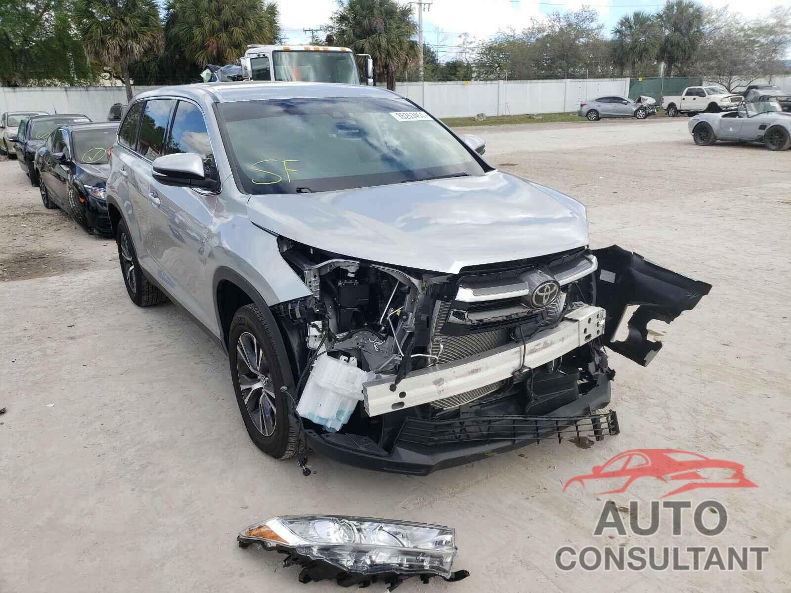 TOYOTA HIGHLANDER 2019 - 5TDZARFH3KS051983