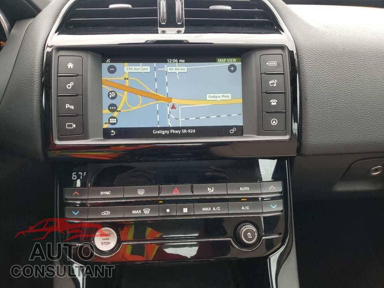 JAGUAR XE 2018 - SAJAD4FX3JCP34525