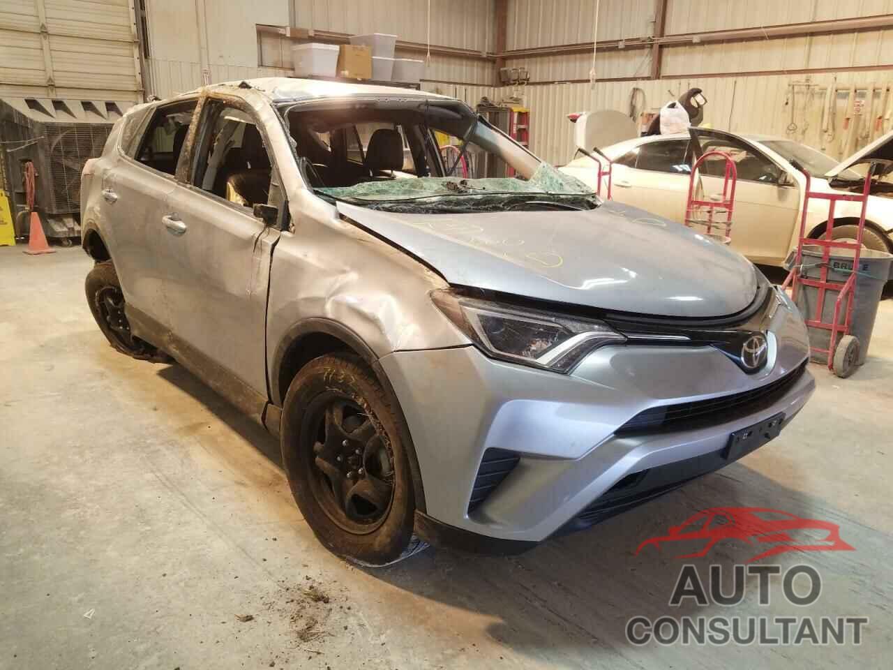 TOYOTA RAV4 2018 - 2T3BFREV2JW701605