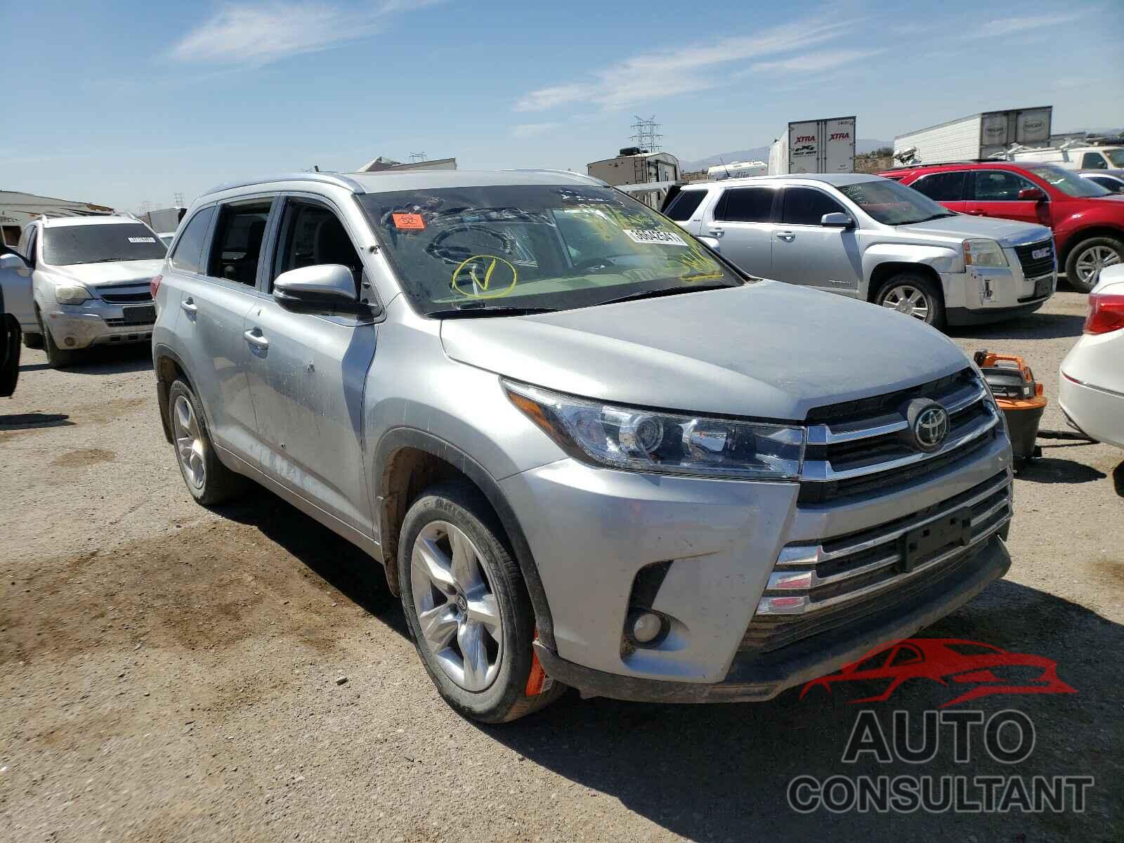TOYOTA HIGHLANDER 2018 - 5TDDZRFH8JS820558