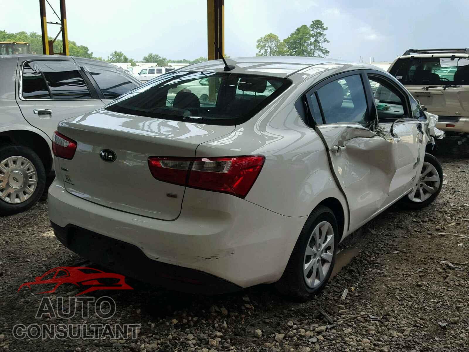 KIA RIO 2015 - KNADM4A32F6452606