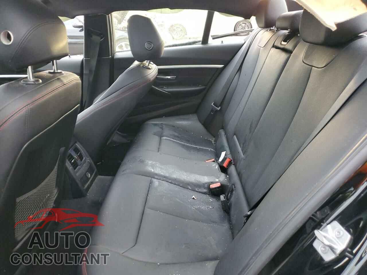 BMW 3 SERIES 2016 - WBA8E9G56GNT84192