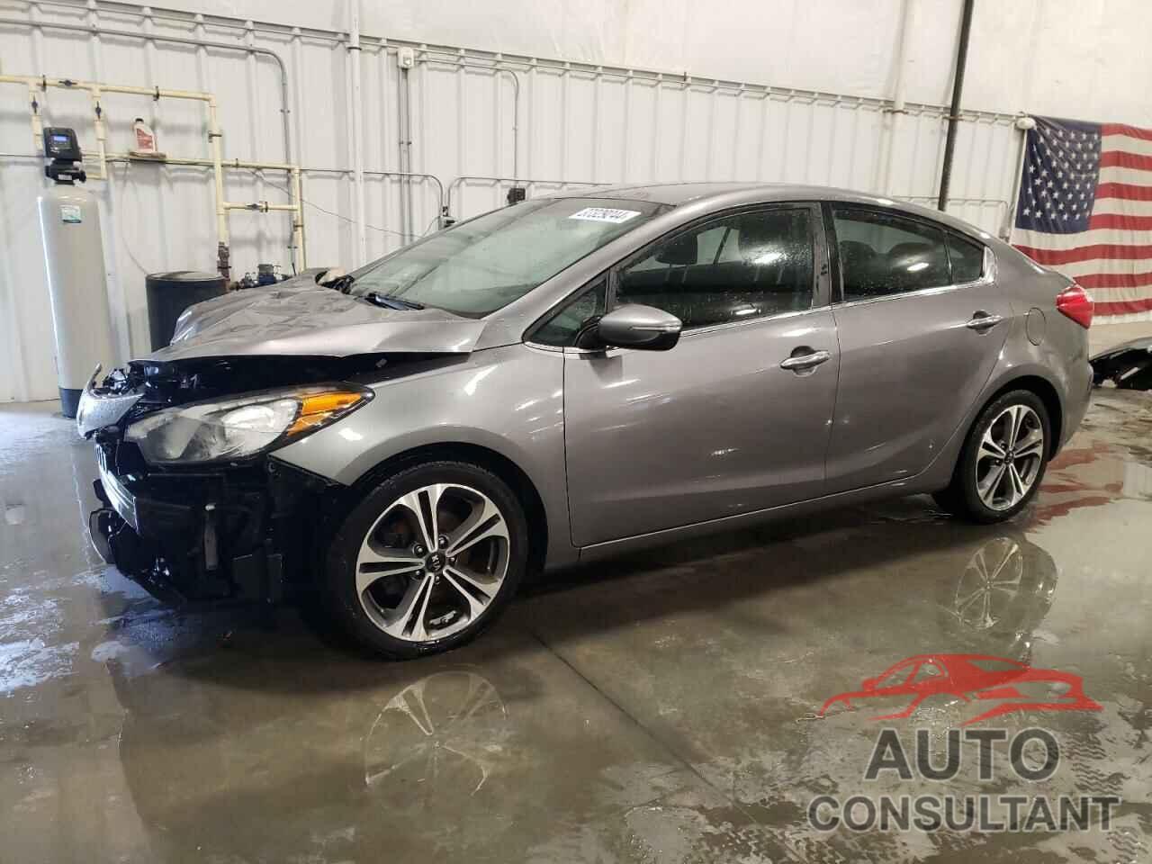 KIA FORTE 2016 - KNAFX4A8XG5549555