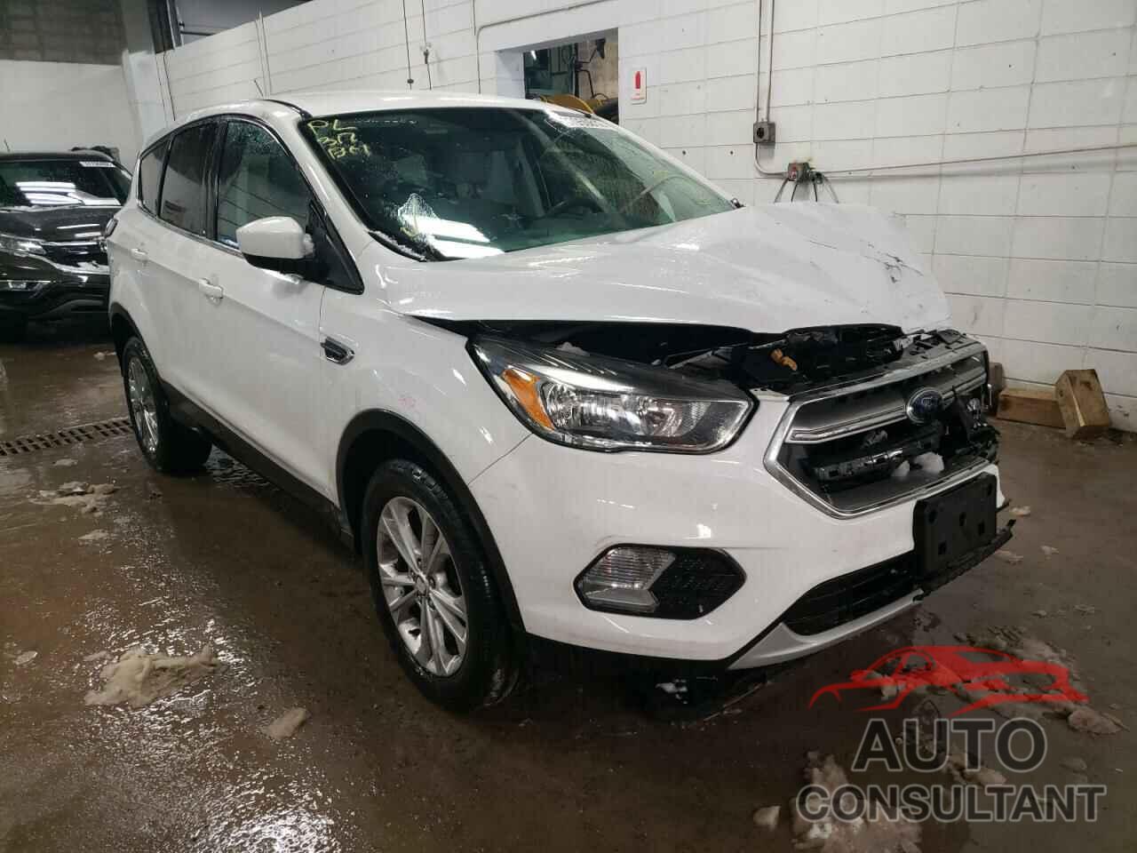 FORD ESCAPE 2017 - 1FMCU9GD4HUD44087