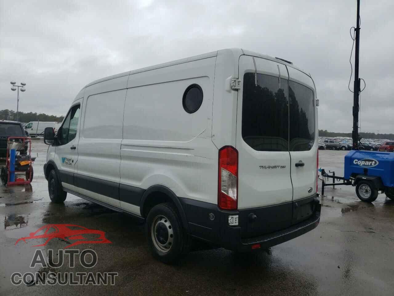 FORD TRANSIT CO 2017 - 1FTYR2CMXHKB42052