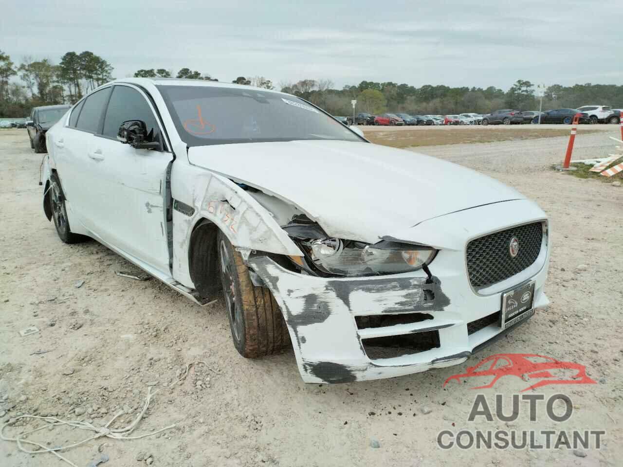 JAGUAR XE 2017 - SAJAR4BG4HA978326