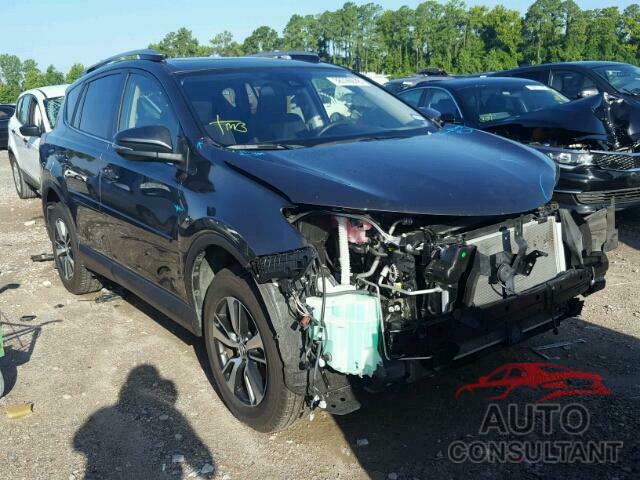 TOYOTA RAV4 XLE 2017 - JTMWFREV5HD093779