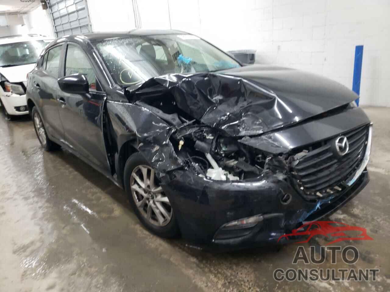 MAZDA 3 2018 - 3MZBN1K77JM221939