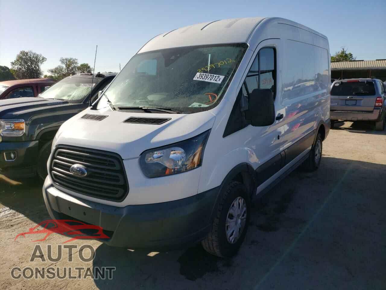 FORD TRANSIT CO 2017 - 1FTYR1CM8HKA36211
