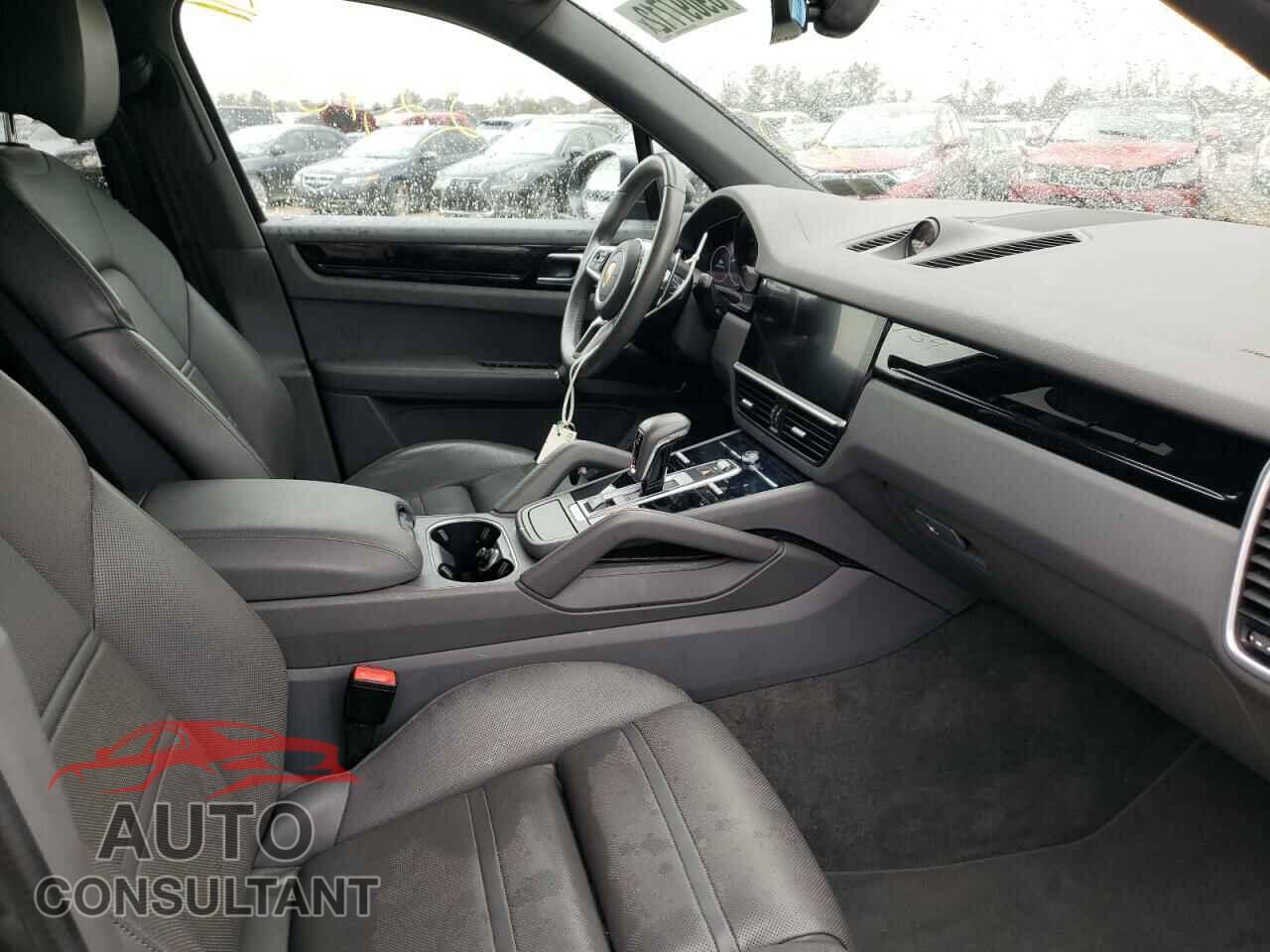 PORSCHE CAYENNE 2019 - WP1AA2AY2KDA04336