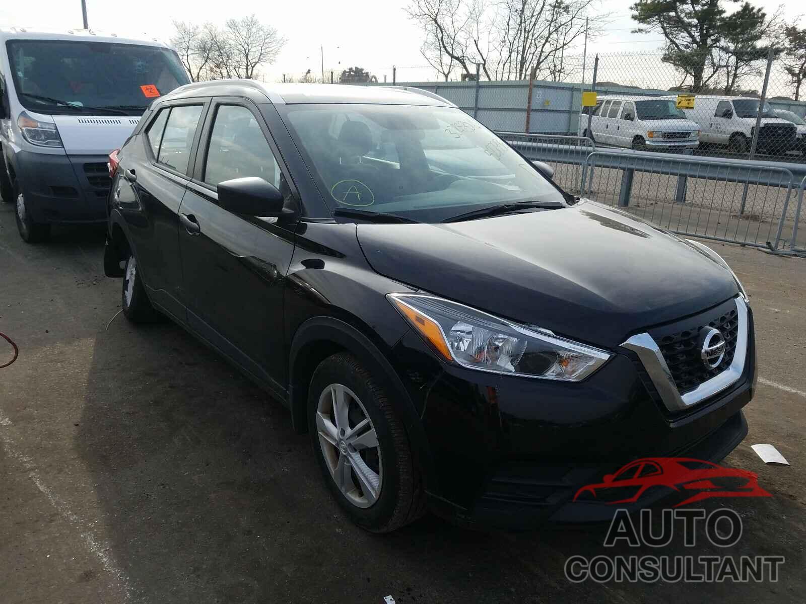 NISSAN KICKS 2018 - 3N1CP5CU6JL527956