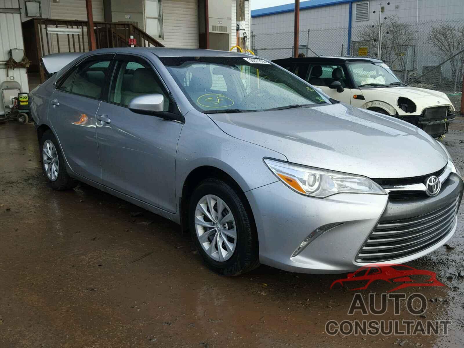 TOYOTA CAMRY 2016 - 4T4BF1FK7GR524918