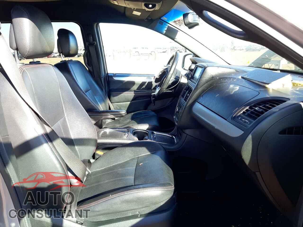 DODGE GRAND CARA 2017 - 2C4RDGEG7HR806817