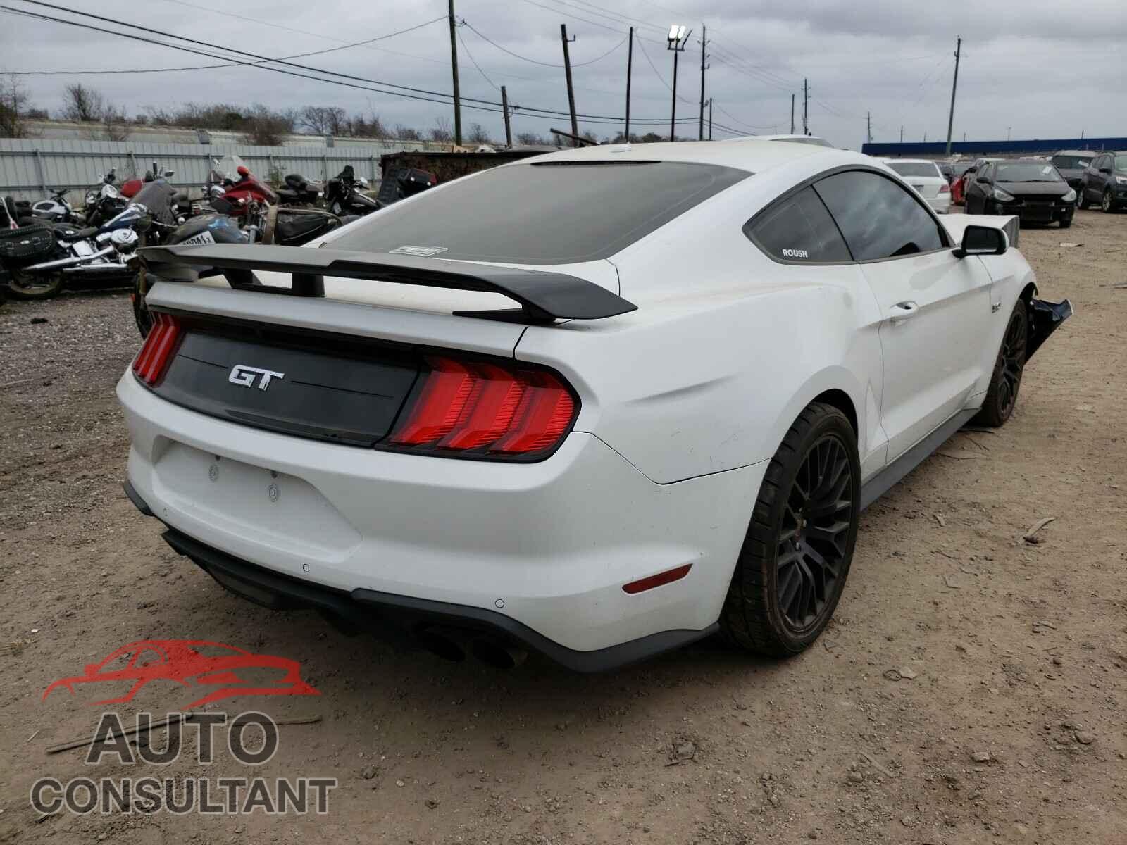 FORD MUSTANG 2019 - 1FA6P8CF2K5134122