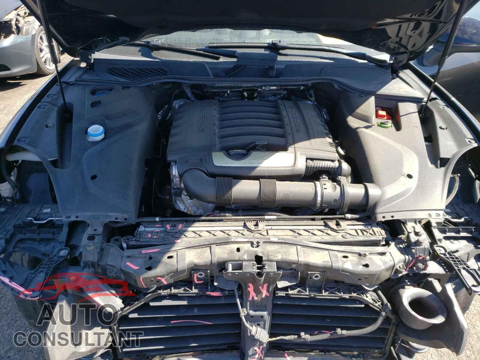 PORSCHE CAYENNE 2016 - WP1AA2A25GLA11676