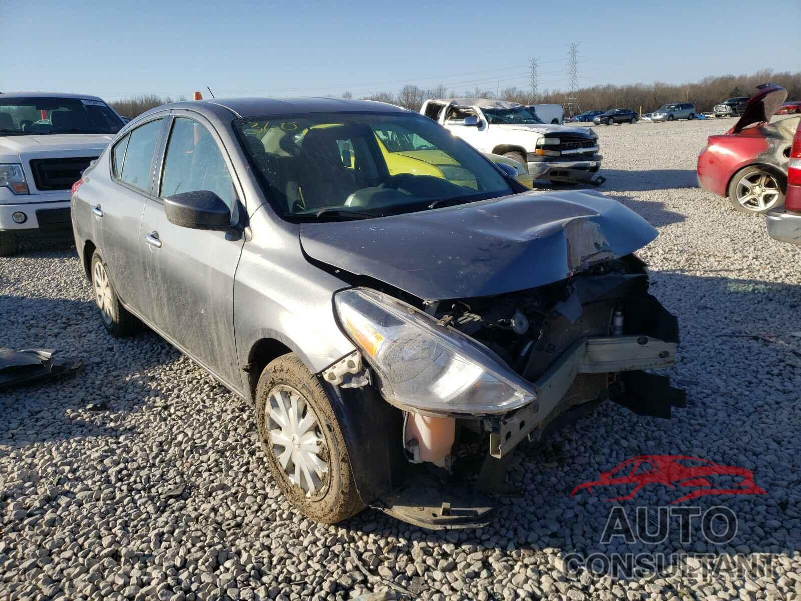 NISSAN VERSA 2018 - 3N1CN7AP0JL846008