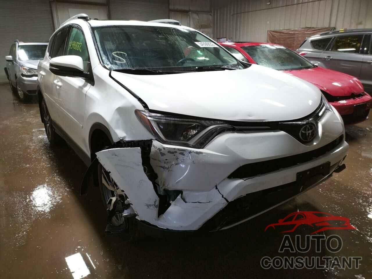 TOYOTA RAV4 2018 - 2T3RFREV8JW744814