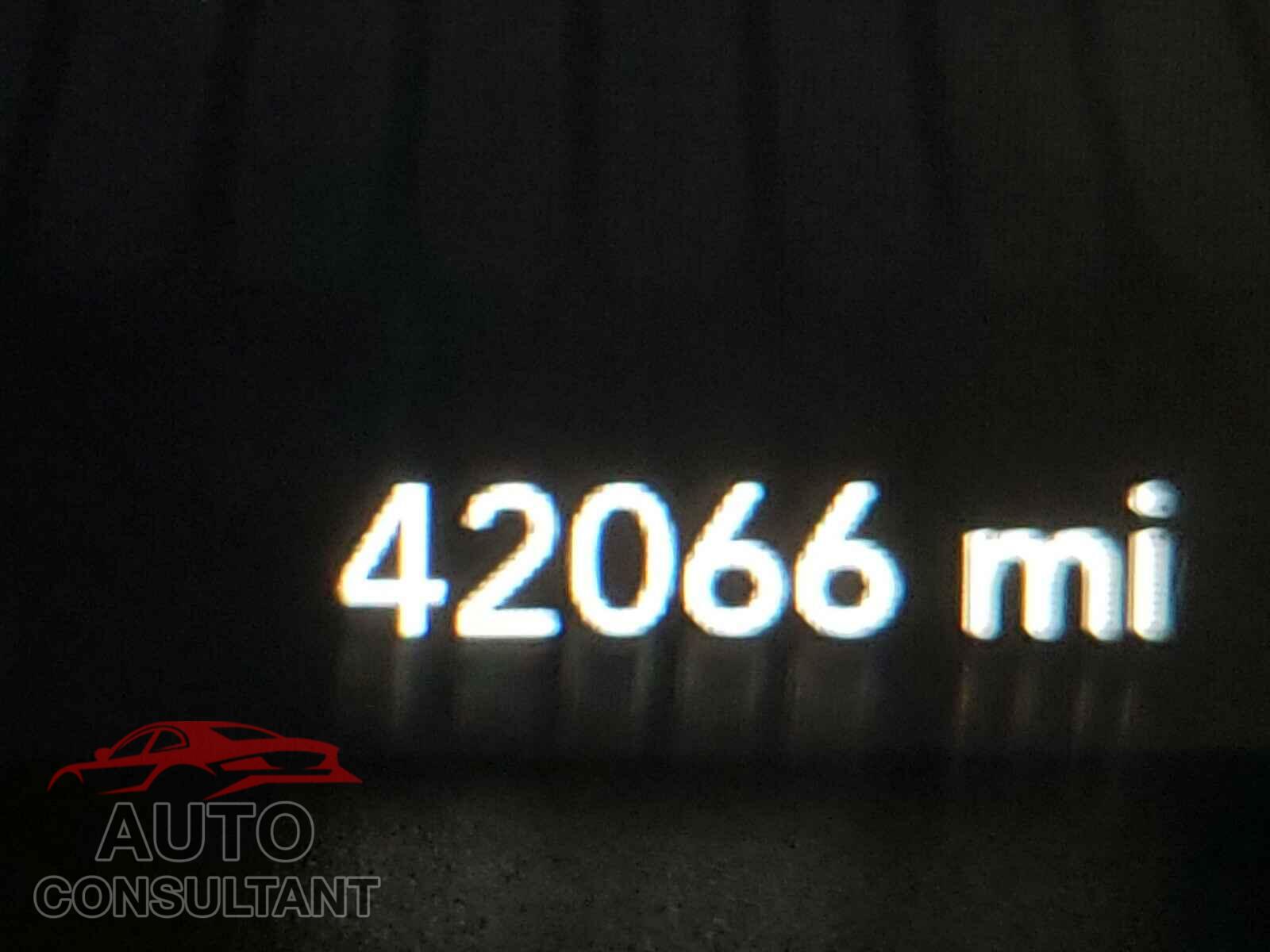 DODGE CHALLENGER 2017 - 2C3CDZAGXHH587157