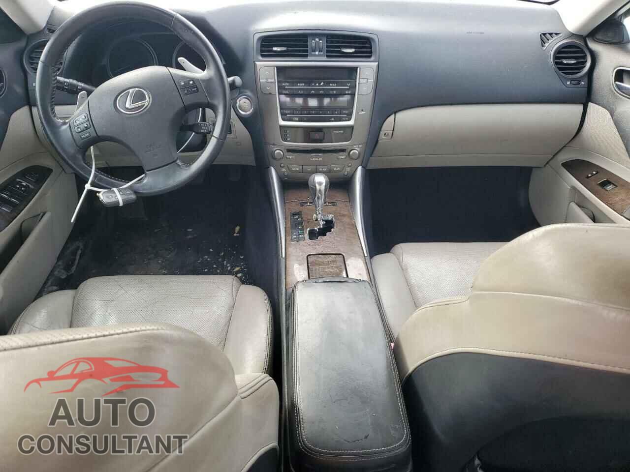 LEXUS IS 2010 - JTHBF5C22A5111945