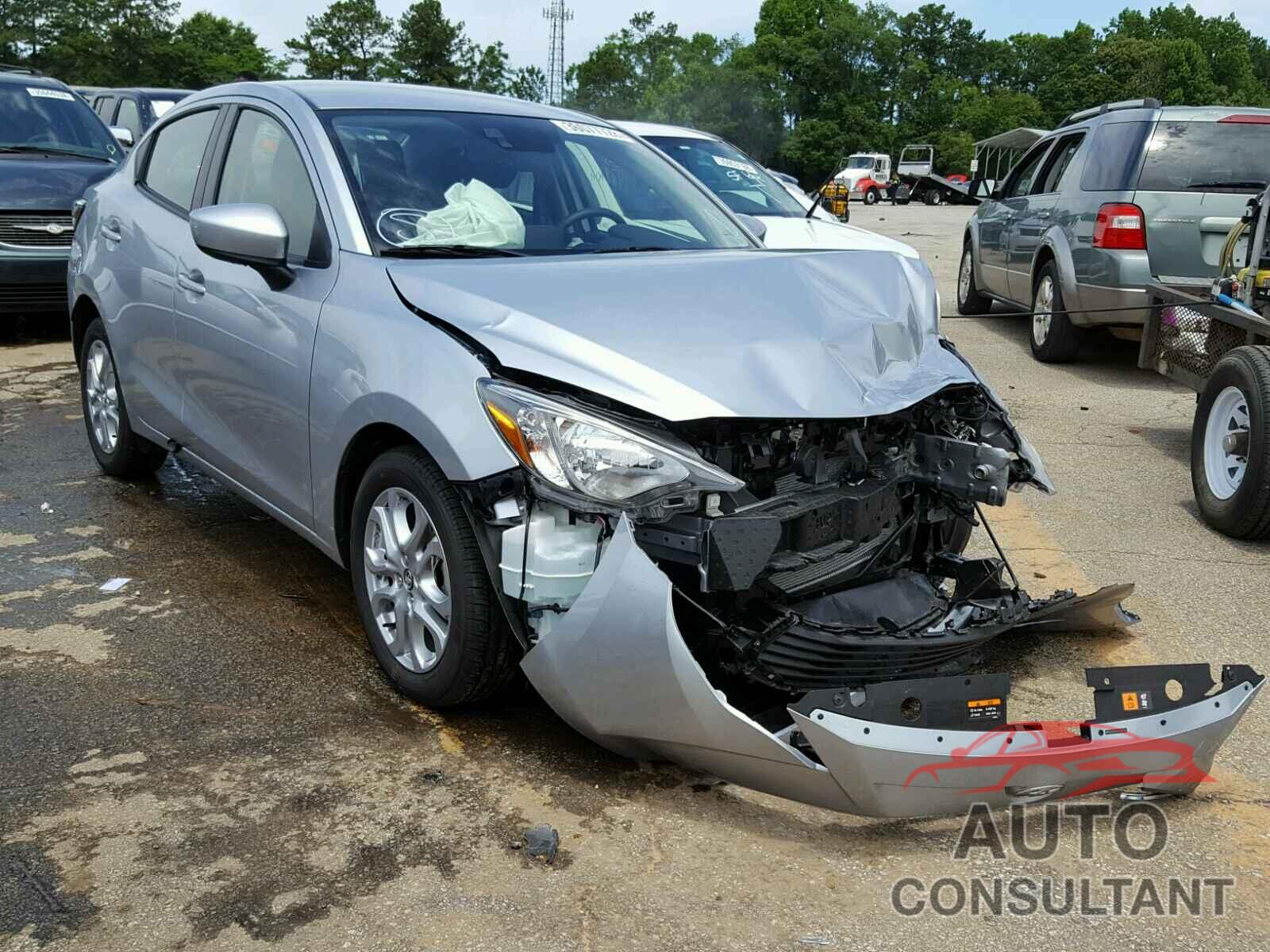 TOYOTA YARIS 2018 - 3MYDLBYV2JY320756