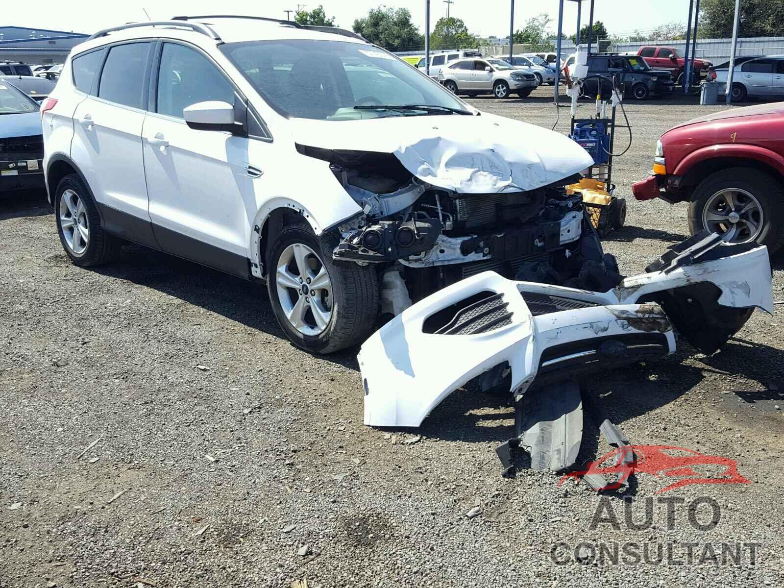 FORD ESCAPE 2015 - 1FMCU0GX7FUA17833