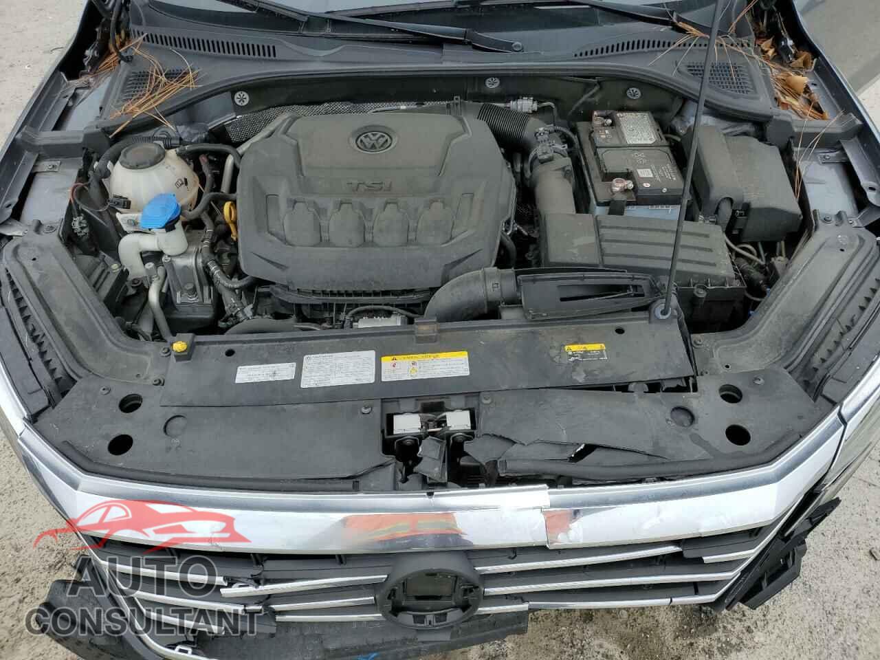VOLKSWAGEN PASSAT 2021 - 1VWSA7A36MC018043