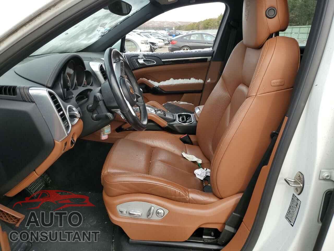 PORSCHE CAYENNE 2018 - WP1AA2A2XJKA03215